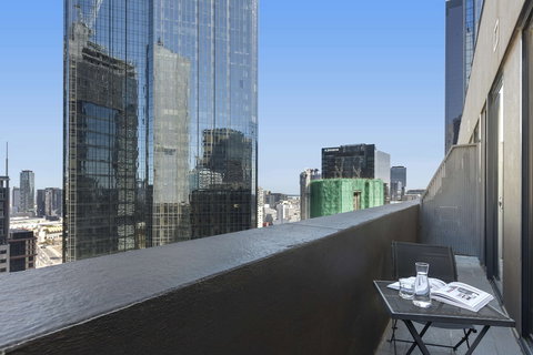 Oaks Melbourne On Collins Hotel - Kingaroy Accommodation 2