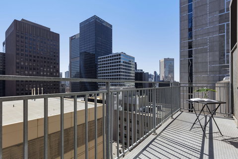 Oaks Melbourne On Collins Hotel - Kingaroy Accommodation 0