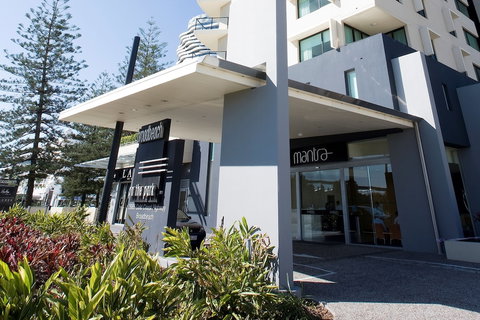Mantra Broadbeach On The Park - Kingaroy Accommodation 1