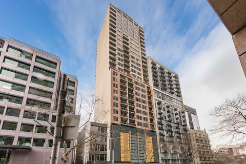 Oaks Melbourne On Lonsdale Suites - Kingaroy Accommodation 5