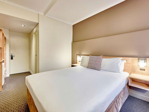 Ibis Perth - Kingaroy Accommodation 5