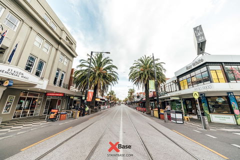 Base Backpackers Melbourne Hostel - Kingaroy Accommodation 4