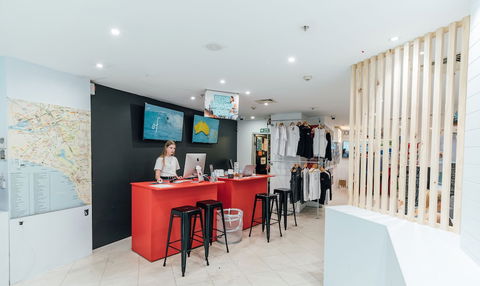 Base Backpackers Melbourne Hostel - Kingaroy Accommodation 6