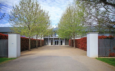 Lancemore Milawa - Kingaroy Accommodation 0