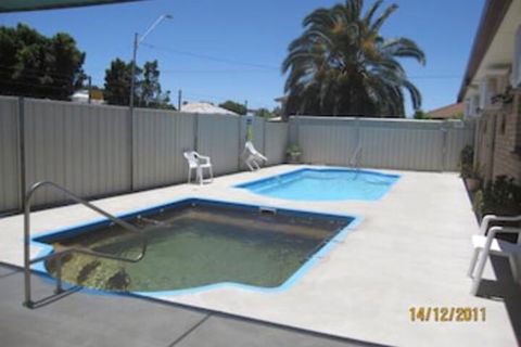 Dragon Phoenix Motel & Restaurant - Kingaroy Accommodation 7