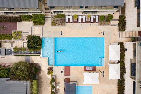 Smiths Beach Resort - Kingaroy Accommodation 6