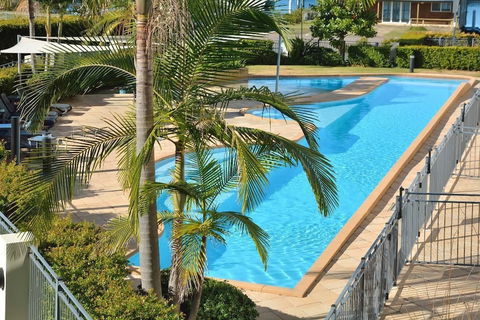 Boathouse Resort Tea Gardens - Kingaroy Accommodation 1