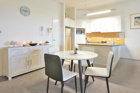 Boathouse Resort Tea Gardens - Kingaroy Accommodation 6