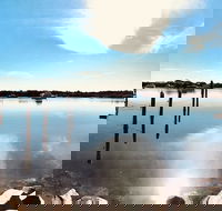 Boathouse Resort Tea Gardens - Kingaroy Accommodation