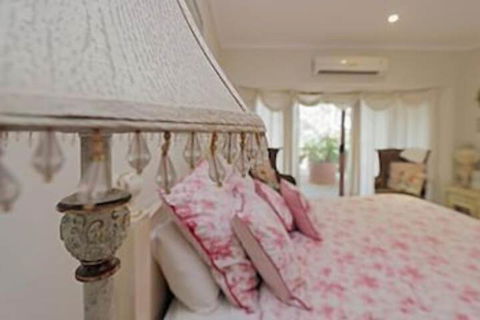 Black Wattle Retreat - Kingaroy Accommodation 1