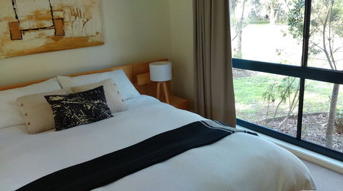 Island Break Cottages - Caters To Couples - Kingaroy Accommodation 6