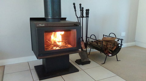 Island Break Cottages - Caters To Couples - Kingaroy Accommodation 4