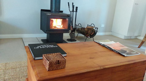 Island Break Cottages - Caters To Couples - Kingaroy Accommodation 5