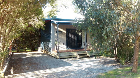 Island Break Cottages - Caters To Couples - Kingaroy Accommodation 0