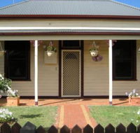 Bloomsbury Cottage - Kingaroy Accommodation