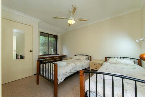 Holiday House On One Six Six - Kingaroy Accommodation 6