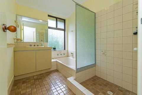 Holiday House On One Six Six - Kingaroy Accommodation 3