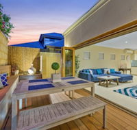 Sorrento Beach Manor - Kingaroy Accommodation