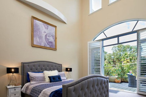 Sorrento Beach Manor - Kingaroy Accommodation 6