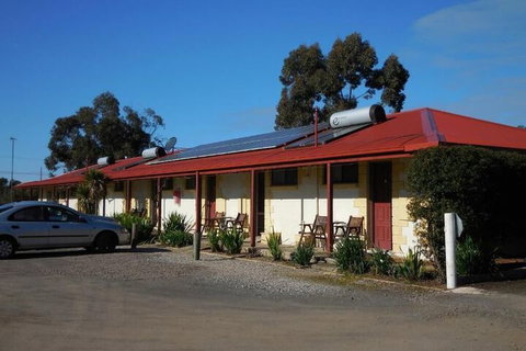 Inglewood Motel And Caravan Park - Kingaroy Accommodation 1