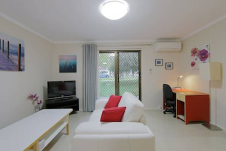 East Victoria Park WA Kingaroy Accommodation