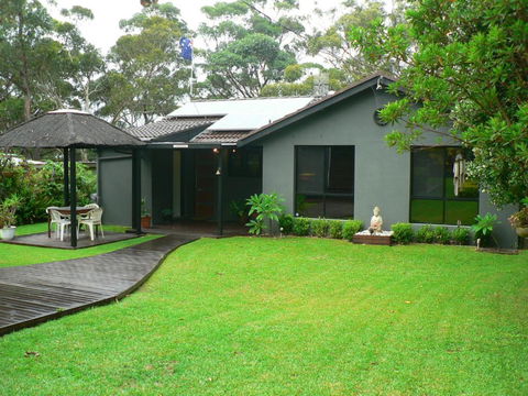 Waterfront Jervis Bay Escape Cooinda - Kingaroy Accommodation 2