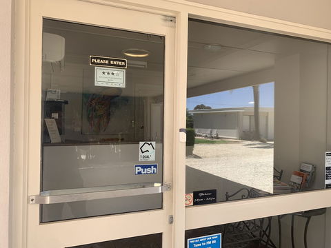 Jerilderie Motor Inn - Kingaroy Accommodation 6