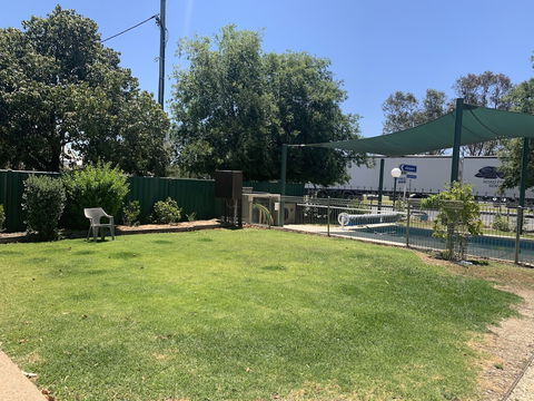 Jerilderie Motor Inn - Kingaroy Accommodation 0