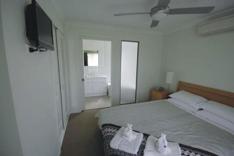 Broke Village Hideaway - Kingaroy Accommodation 4