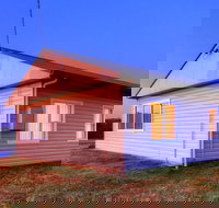 Arthur River Spa Cottage - Kingaroy Accommodation