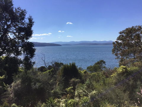 Blue Waters Holiday Cottages For 2 - Kingaroy Accommodation 3