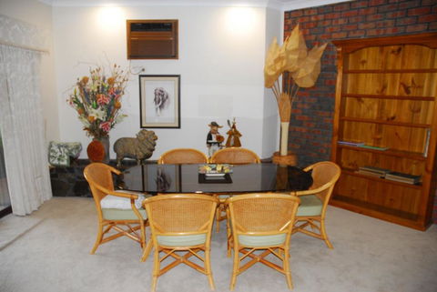 Gaerwood B & B - Kingaroy Accommodation 1