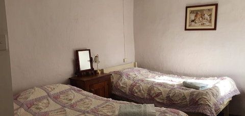 Lavender Cottage B & B - Kingaroy Accommodation 6