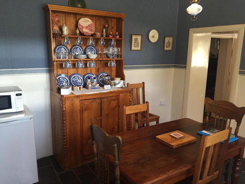 Lavender Cottage B & B - Kingaroy Accommodation 1