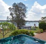 The House on the Lake at Fishing Point Lake Macquarie honestly put the line in  catch fish - Kingaroy Accommodation