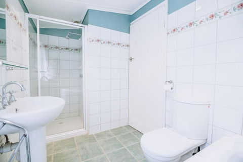 Warburton Lodge - Kingaroy Accommodation 1