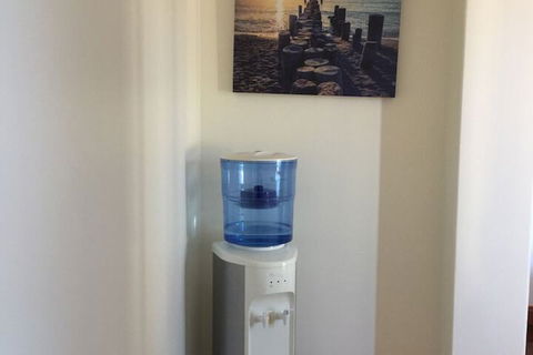 The Royal Dolphin B&B In Safety Bay - Kingaroy Accommodation 2