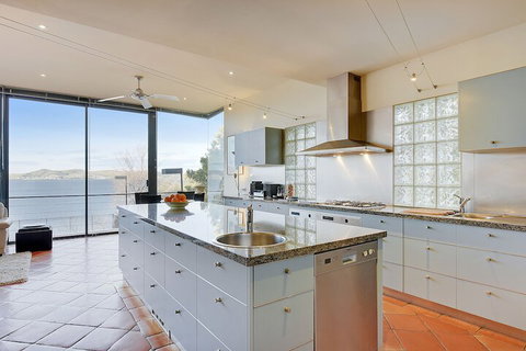 Kylakin On The Derwent River - Rejuvenate Stays - Kingaroy Accommodation 5