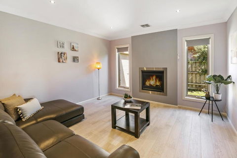 Luxury Coastal Escape - Kingaroy Accommodation 4