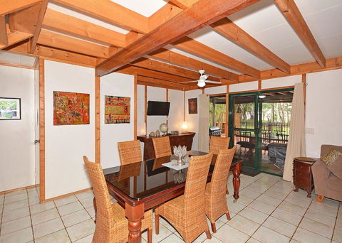 Our Bali House Absolute Beach Front - Kingaroy Accommodation 6