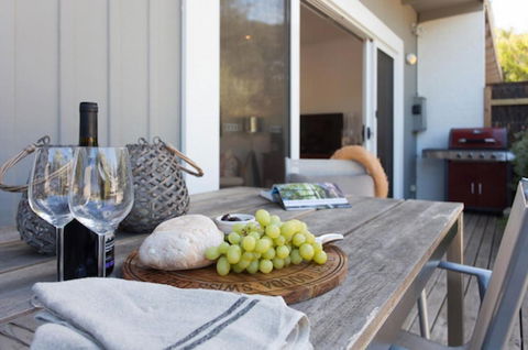 Capella Villa No. 3 Luxurious Beachside Style - Kingaroy Accommodation 6