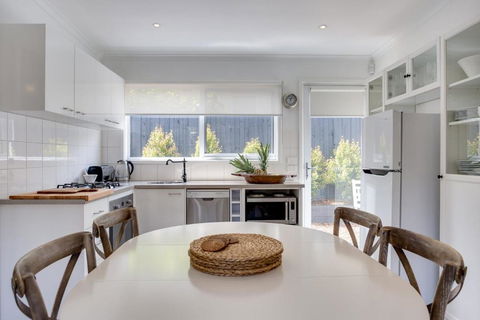 Capella Villa No. 2 Luxury With Outdoor Kitchen - Kingaroy Accommodation 2