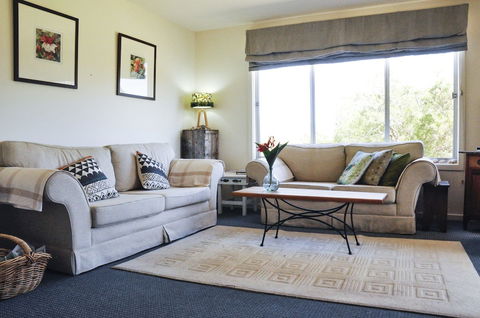 FALMOUTH Seadrift Cottage - Kingaroy Accommodation 0