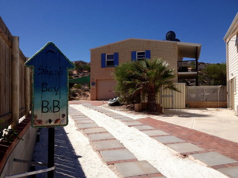 Shark Bay B & B - Kingaroy Accommodation 0