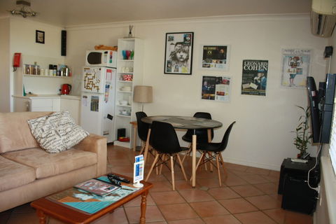 Shark Bay B & B - Kingaroy Accommodation 3