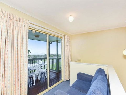 Tahren Beachfront Shack - Kingaroy Accommodation 5