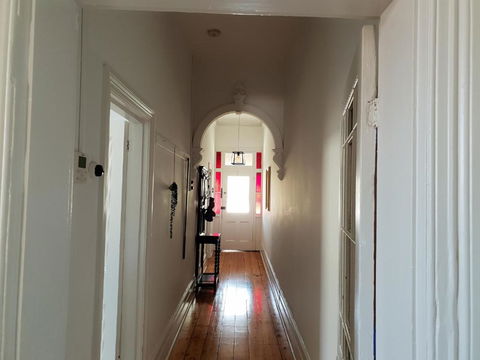 Captains Heritage Cottage - Kingaroy Accommodation 6
