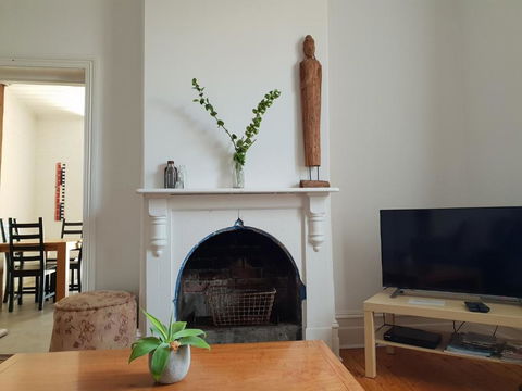 Captains Heritage Cottage - Kingaroy Accommodation 5