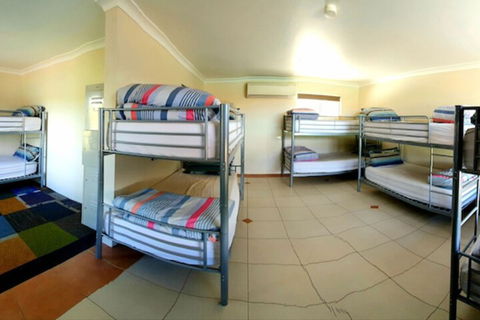 Jump Inn Alice Budget Accommodation - Kingaroy Accommodation 7