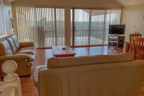 The Curly Seahorse - Kingaroy Accommodation 5